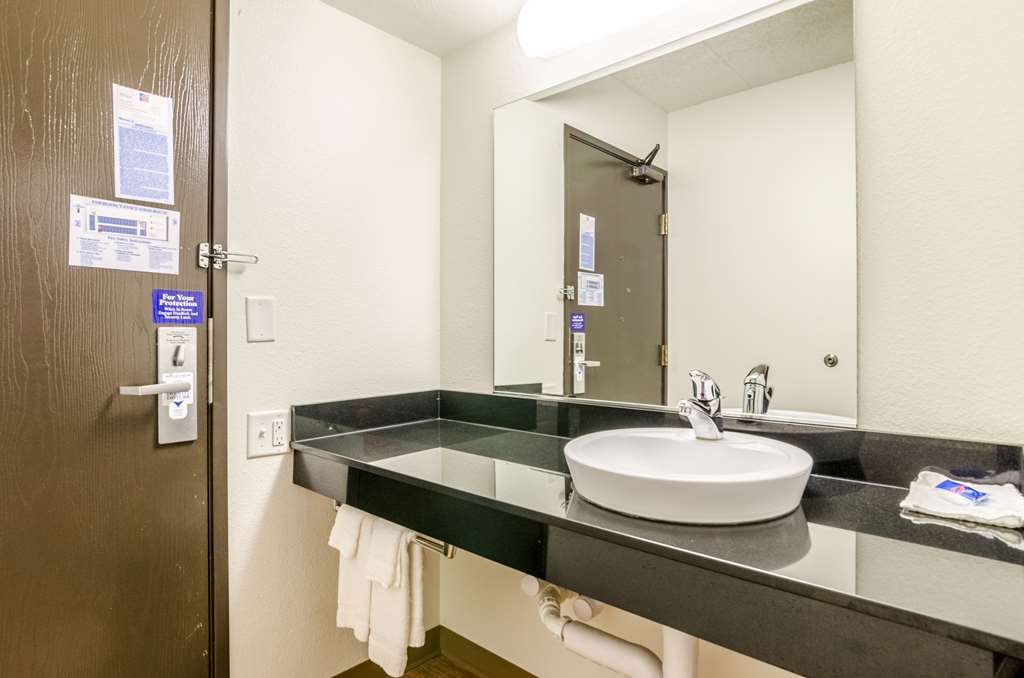 Motel 6 York NE - photo 32