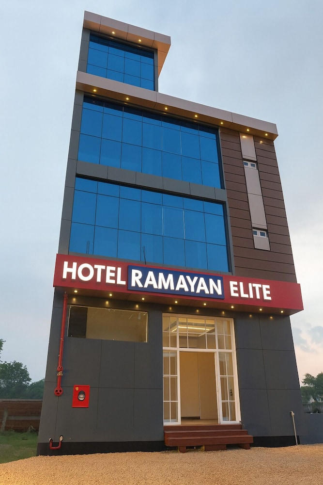 Hotel Ramayan Elite in Ajodhya, India