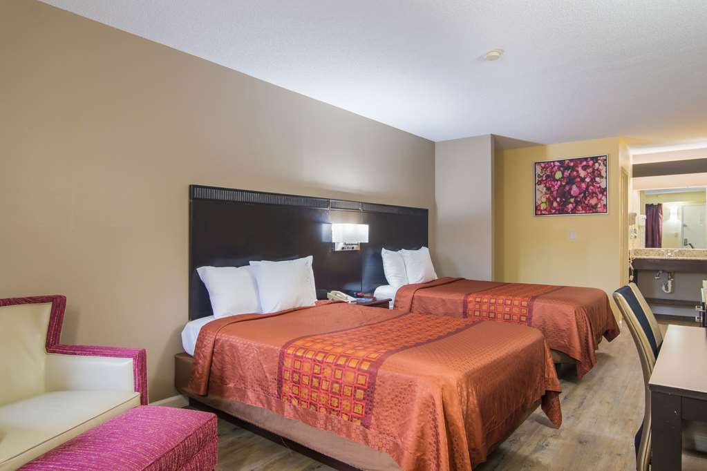 Rodeway Inn & Suites Monroeville Pittsburgh - photo 15