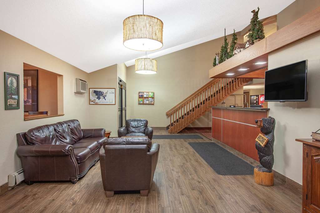 AmericInn by Wyndham Cloquet - photo 4