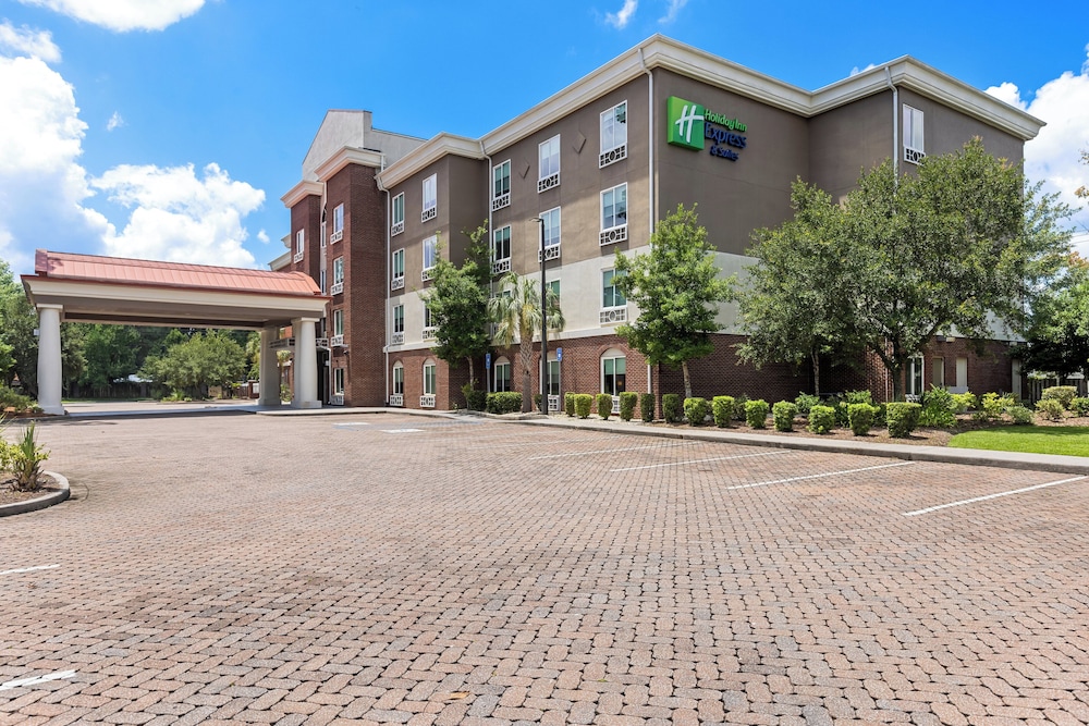 Holiday Inn Express and Suites Savannah Midtown by IHG - photo 30