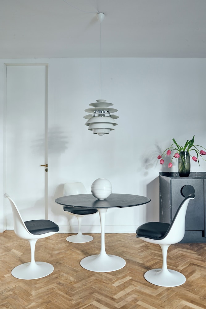 Design Apartments am Römerturm — 4-Star Luxury Hotel in Koeln, Germany