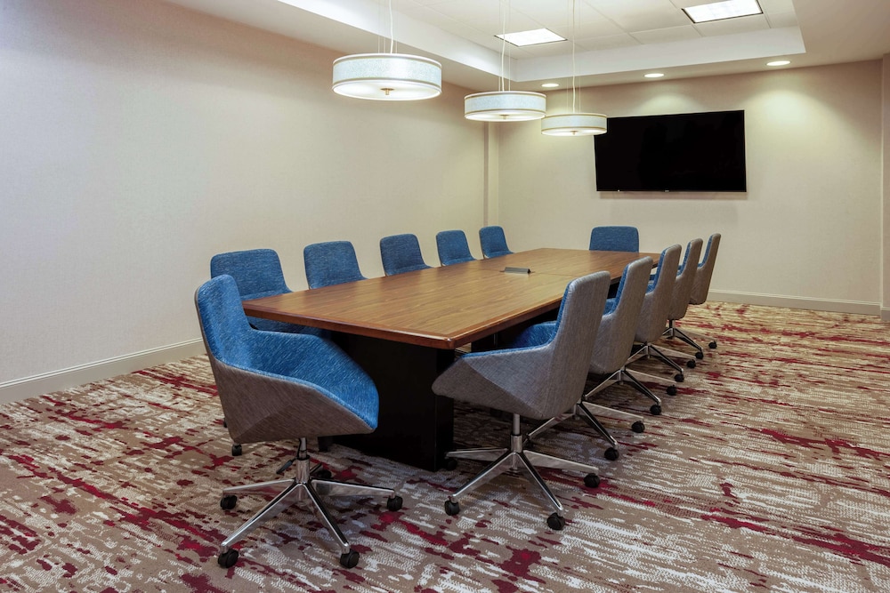 Hilton Garden Inn Valley Forge Oaks - photo 42
