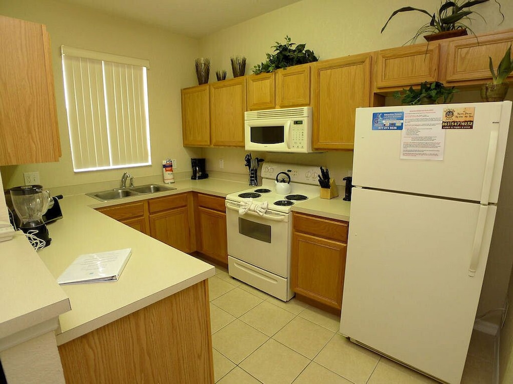Regal Palms Resort 4 Bedroom Townhome Townhouse by RedAwning Davenport - photo 8