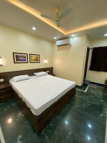 Shivam Hotels - last minute hotel in Kolkata