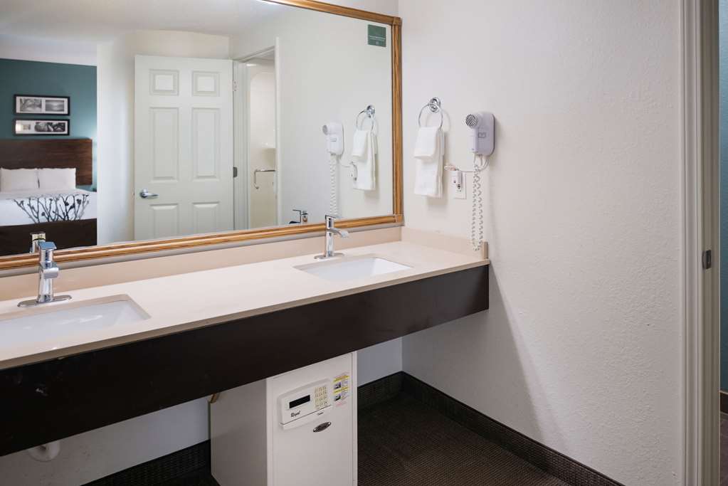 Sleep Inn & Suites Port Clinton - photo 25