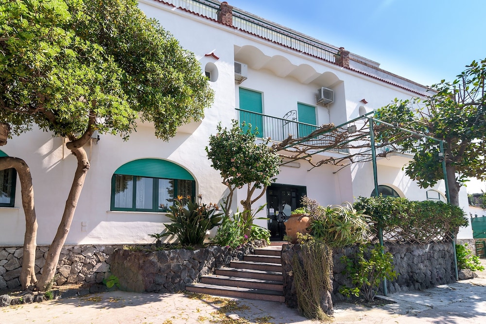 Hotel Riviera - carbon neutral hotel in Procida