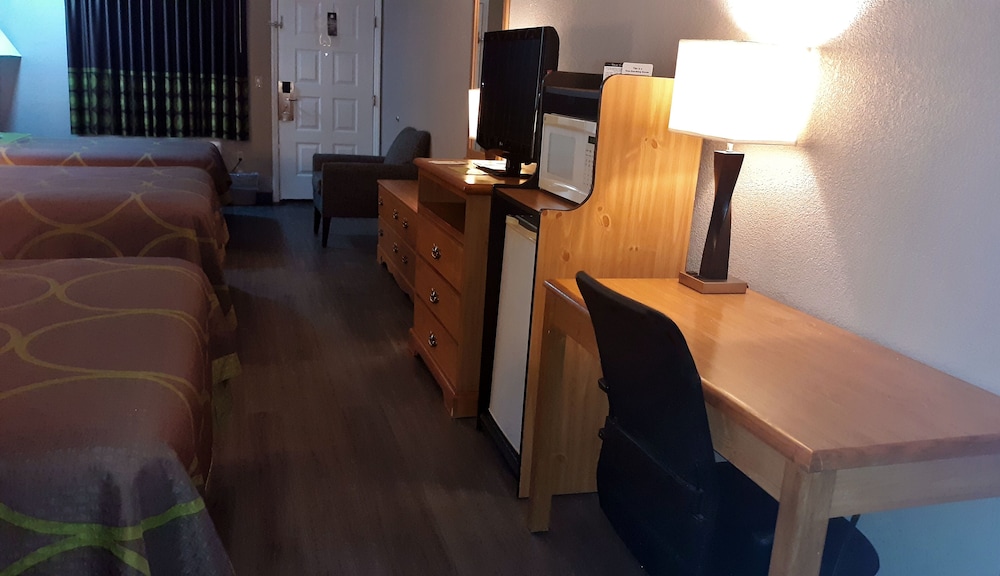 Super 8 by Wyndham Fort Chiswell Wytheville Area - photo 23