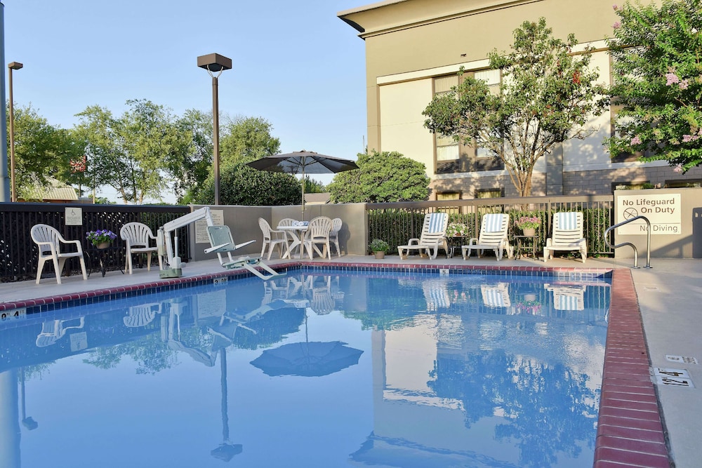 Hampton Inn Ruston - photo 29