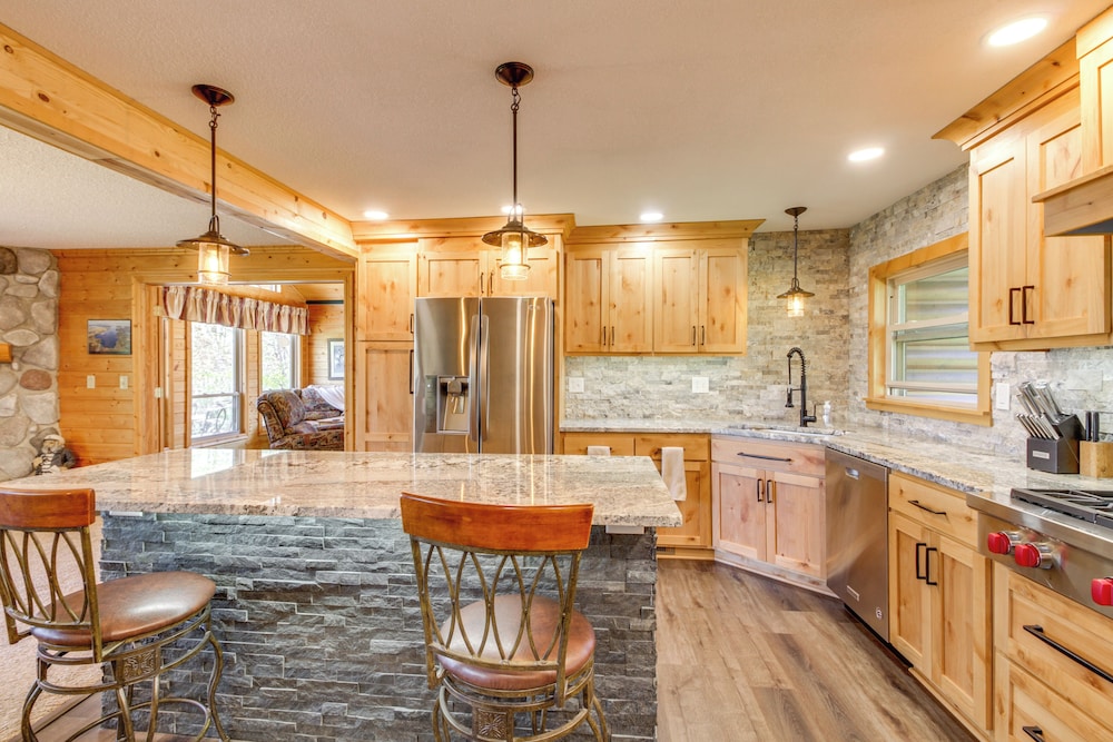 Private Lakefront Emily Home W Yard And Fire Pit 19742187 — Cross Lake