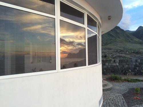 Questel BronQ — hotel in Ribeira Grande