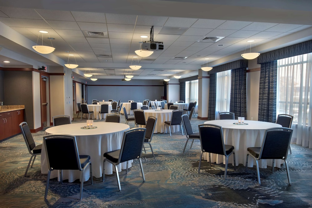 Hilton Garden Inn Albany Medical Center - photo 52