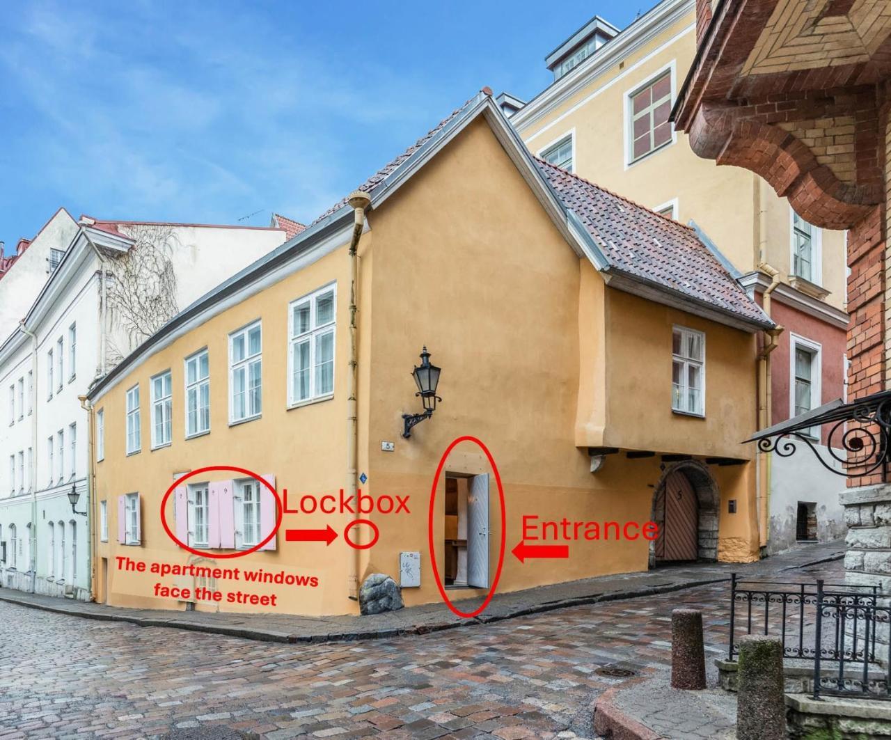 Cozy Nest in the Old Town