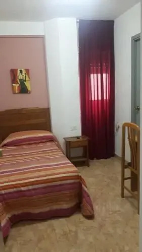 Rooms Avenida — Tavernes De La Valldigna — photo 4