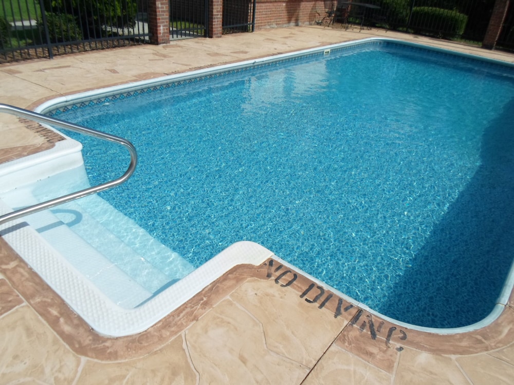 Baymont by Wyndham Adairsville - photo 18