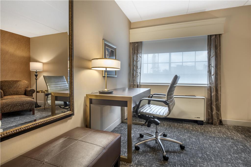 Best Western Plus The Normandy Inn & Suites - photo 20