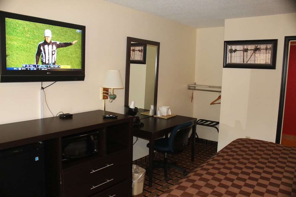 Americas Best Value Inn Fredericksburg N - photo 9