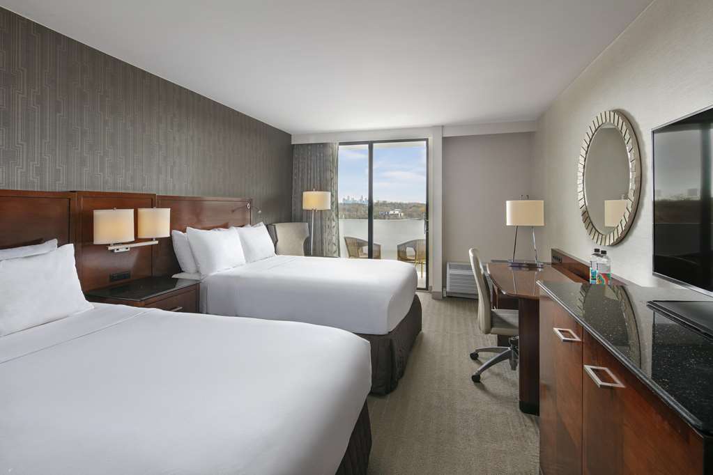 Sonesta Charlotte Lower South End - photo 4