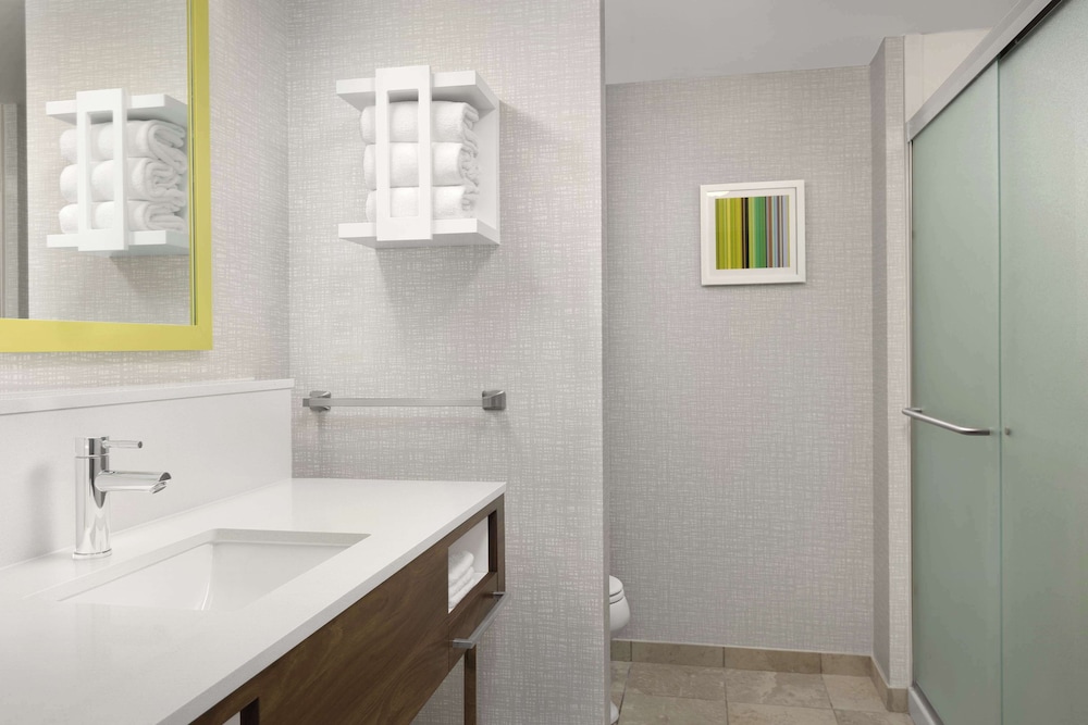 Hampton Inn & Suites Orlando North Altamonte Springs - photo 23
