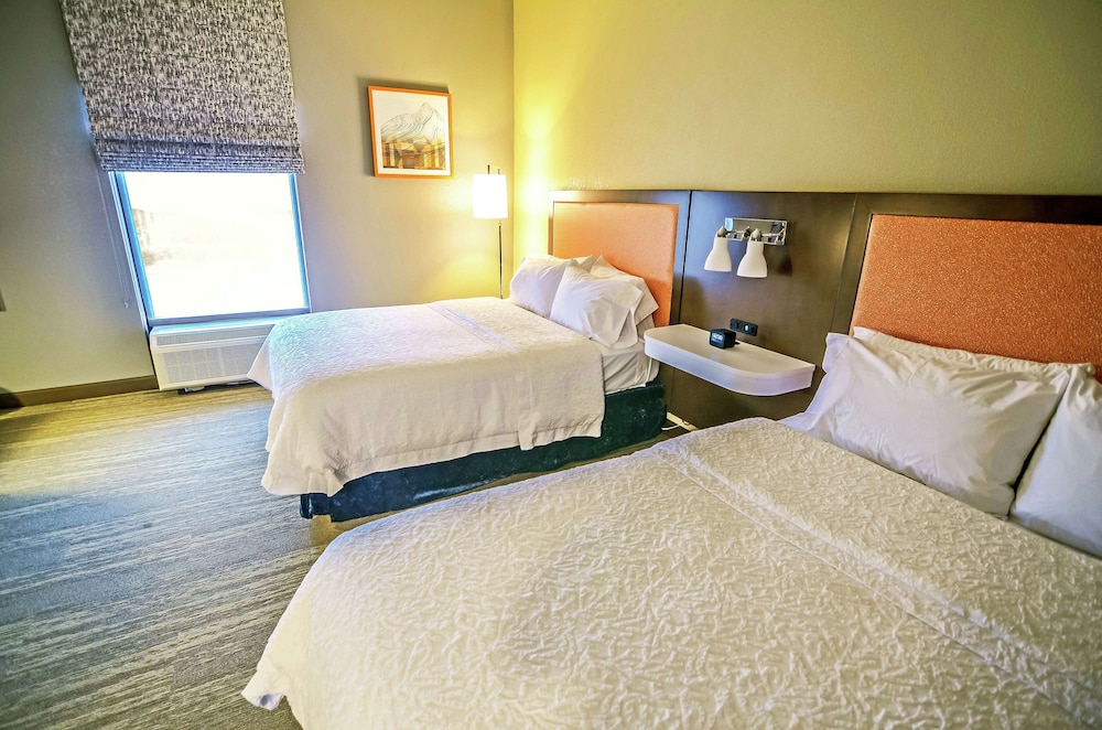 Hampton Inn Ft Payne - photo 7