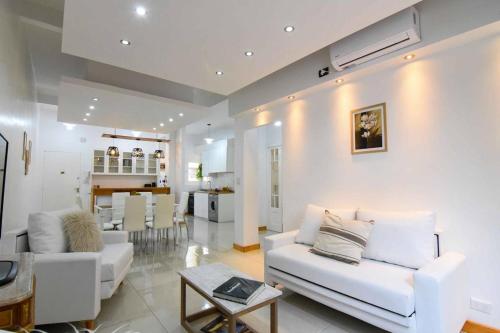 Dpto. en Recoleta: cálido próximo y confortable — 4-Star Luxury Hotel in Buenos Aires, Argentina