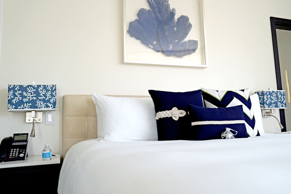 The Marlin Hotel - photo 37