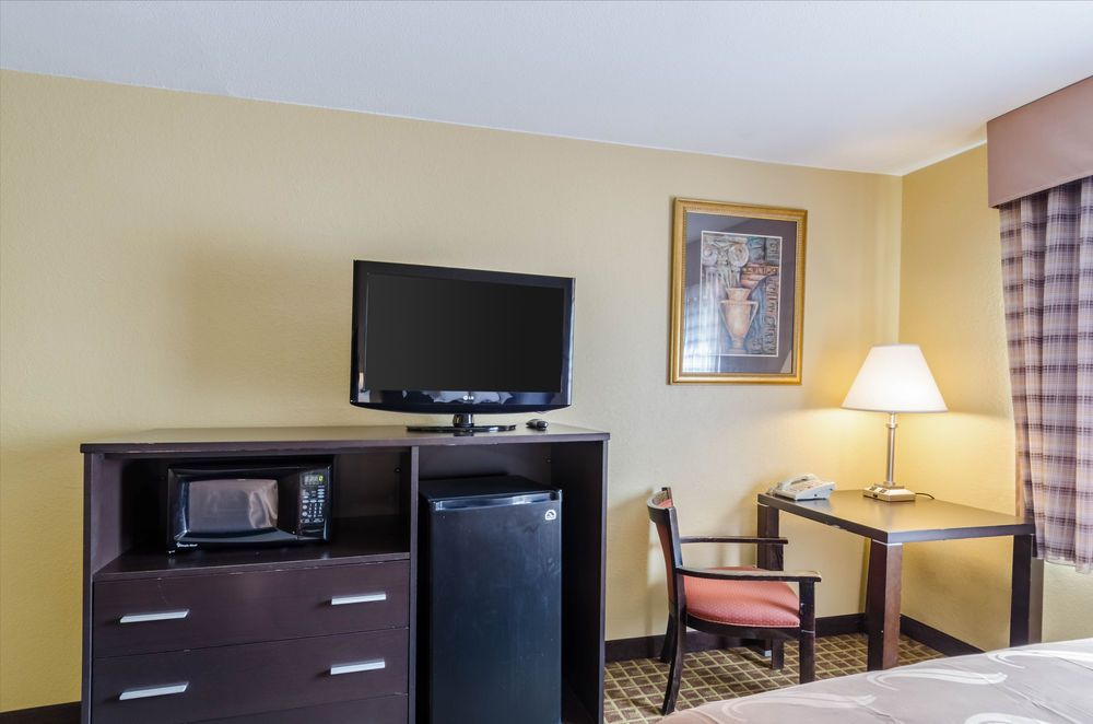 Rodeway Inn South Of Boston - photo 12