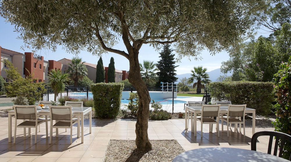 Hotel Du Village Catalan — Banyuls Dels Aspres