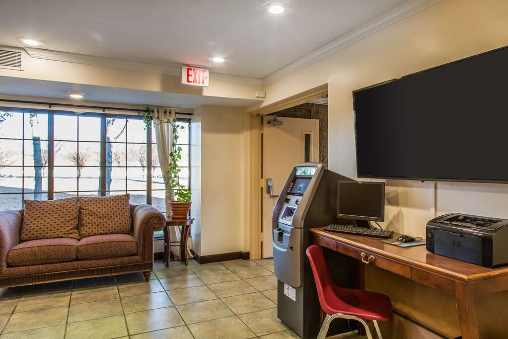 Econo Lodge Milldale Southington - photo 7
