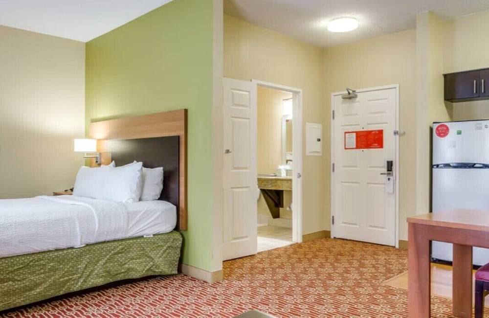 TownePlace Suites Dallas Bedford - photo 9