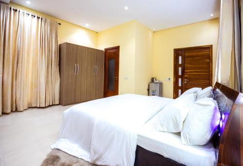 Rushmore Executive Room — Lagos — photo 3