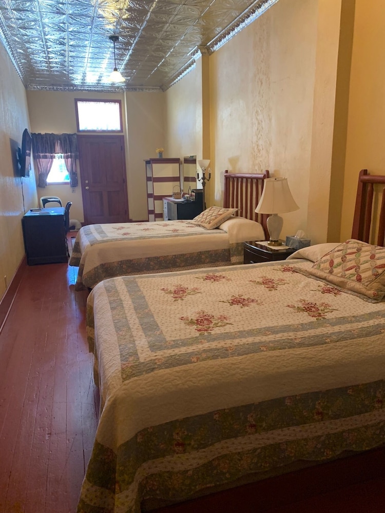 Historic Hotel Greybull - photo 8