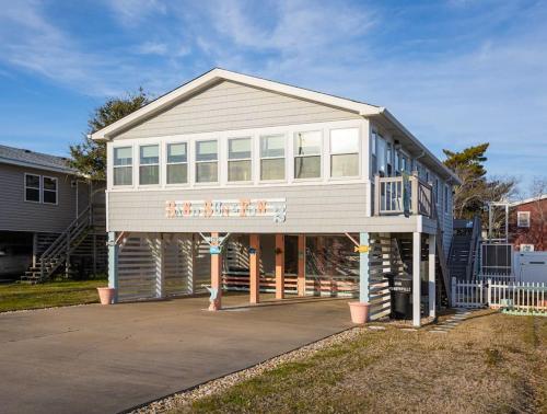 3min Walk to Beach Hot Tub Yard Near Shops in Kill Devil Hills, United States