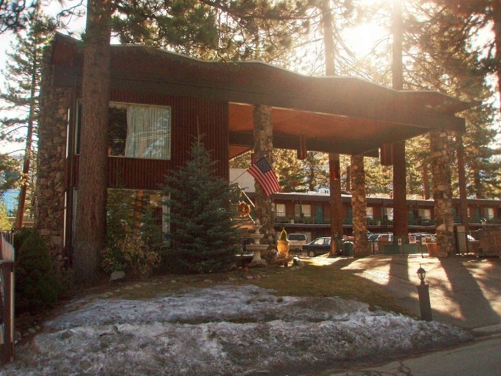 Ambassador Lake Tahoe — South Lake Tahoe