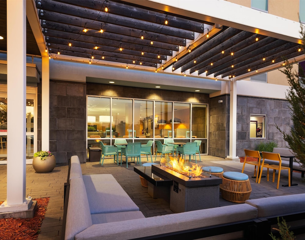 Home2 Suites by Hilton Roseville Minneapolis - photo 36