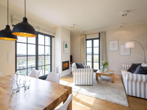 Reetland am Meer Premium Reetdachvilla mit 2 Schlafzimmern Sauna und Kamin E11 — Dranske — photo 2