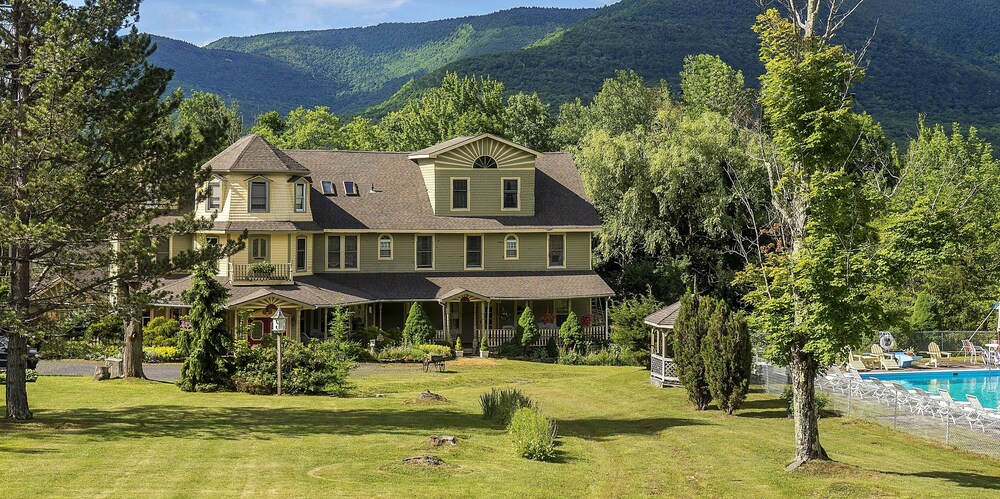 The Washington Irving Inn - photo 2