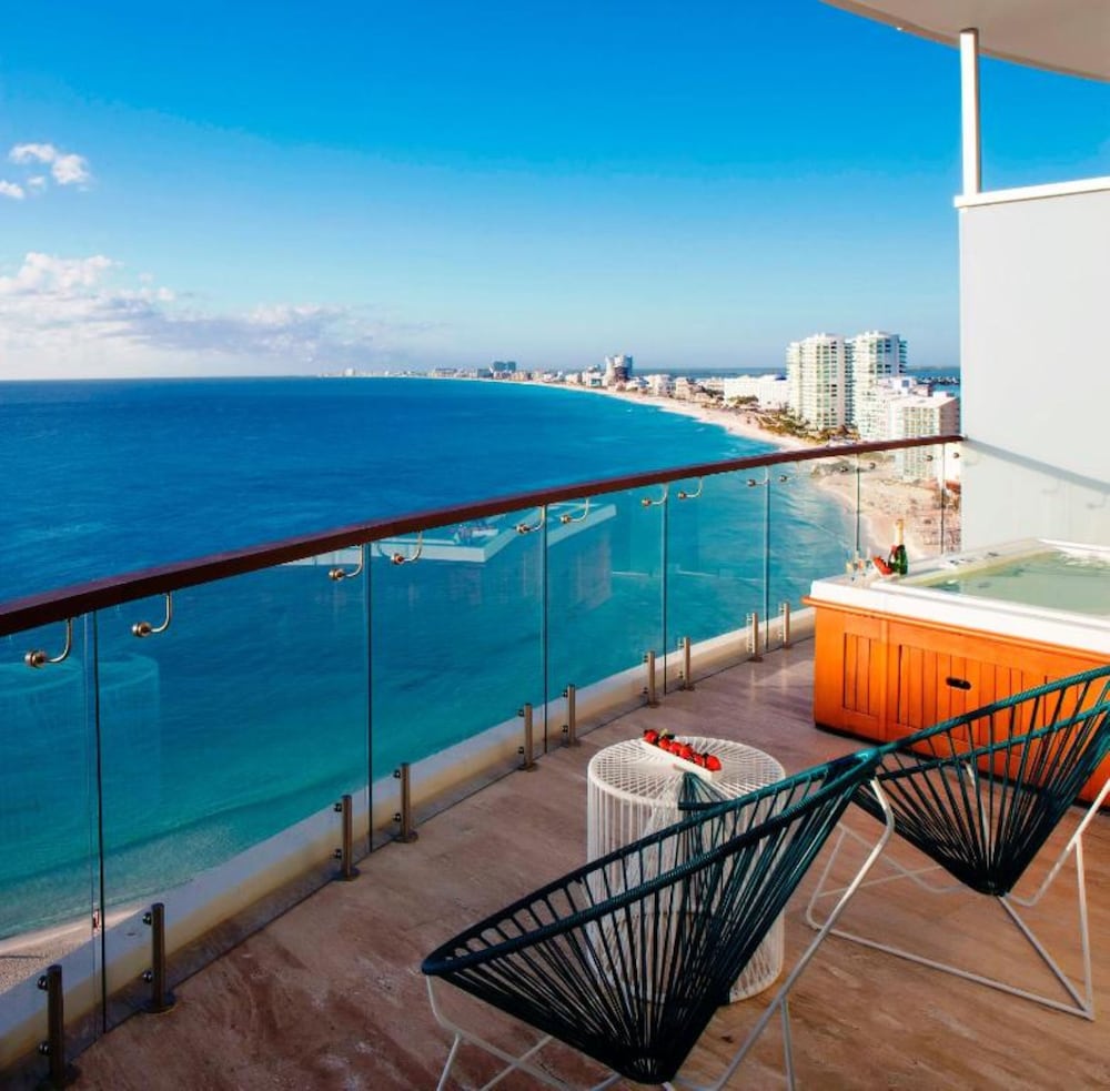 Krystal Grand Cancun All Inclusive