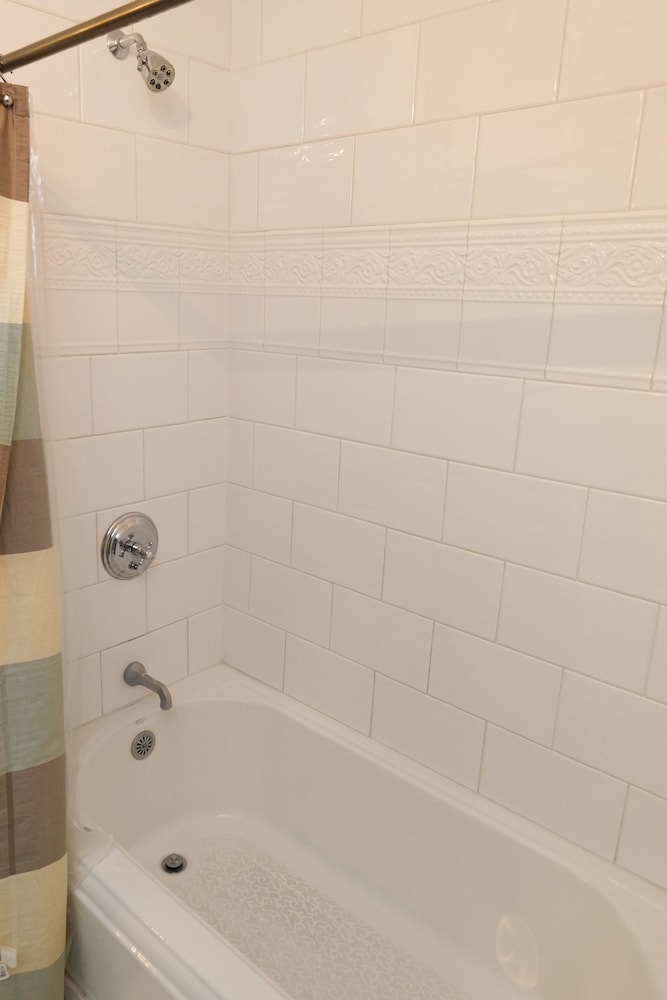 Arroyo Vista Inn - photo 24