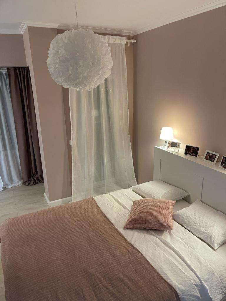 Beautiful Colors Residence Villa — 4-Star Luxury Hotel in Otopeni, Romania