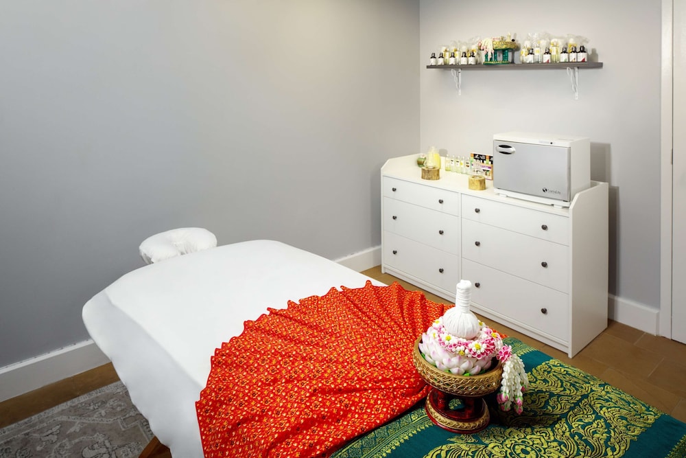 DoubleTree by Hilton Boston North Shore - photo 27