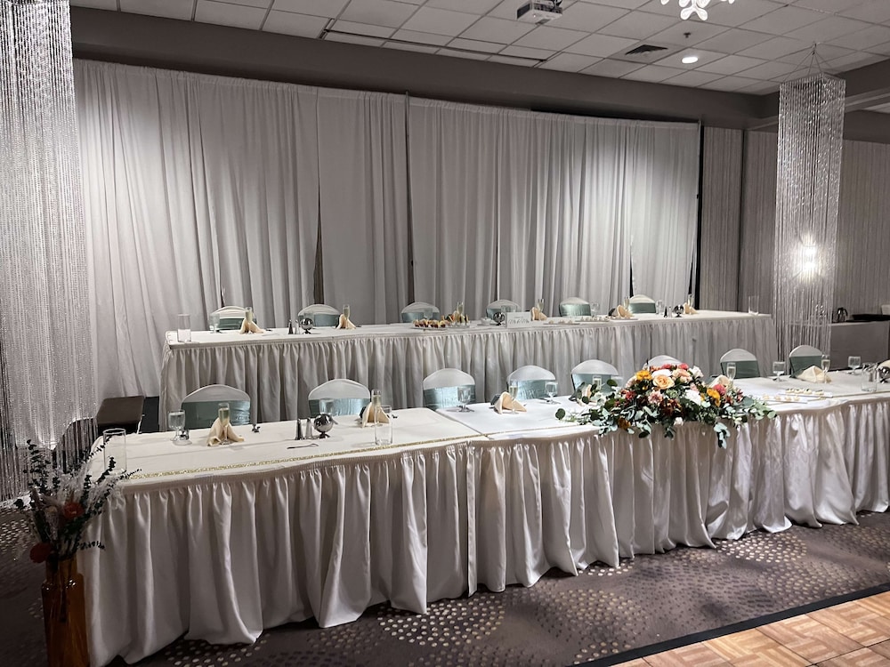 DoubleTree by Hilton Hotel Bloomington - photo 106