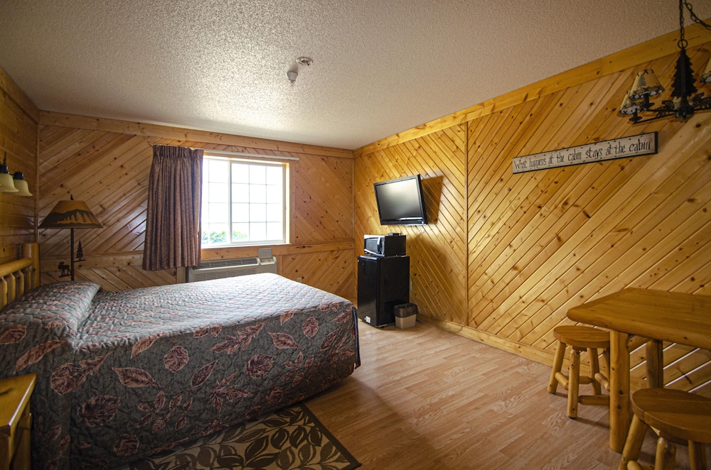 Urbana Inn & Suites - photo 10