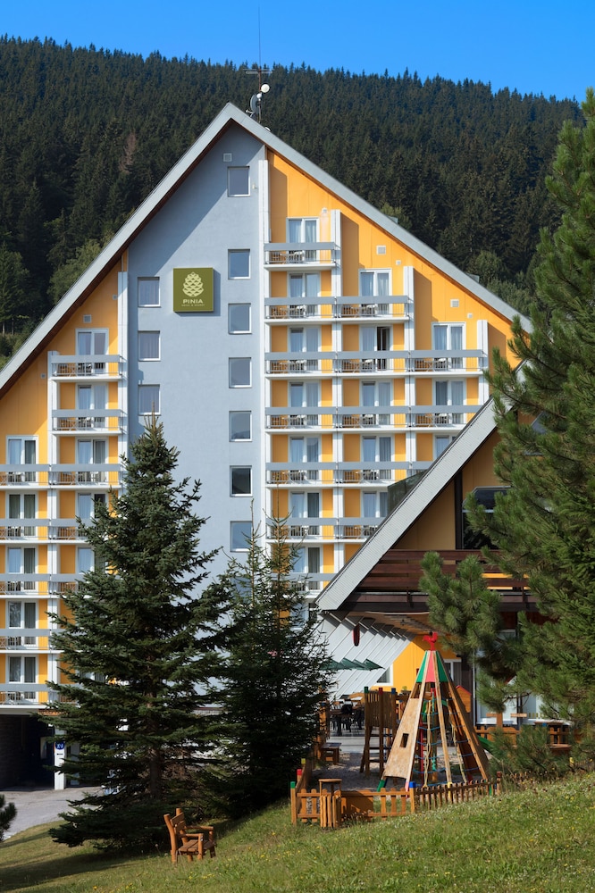 Pinia Hotel & Resort — 4-Star Luxury Hotel in Spindleruv Mlyn, Czech Republic