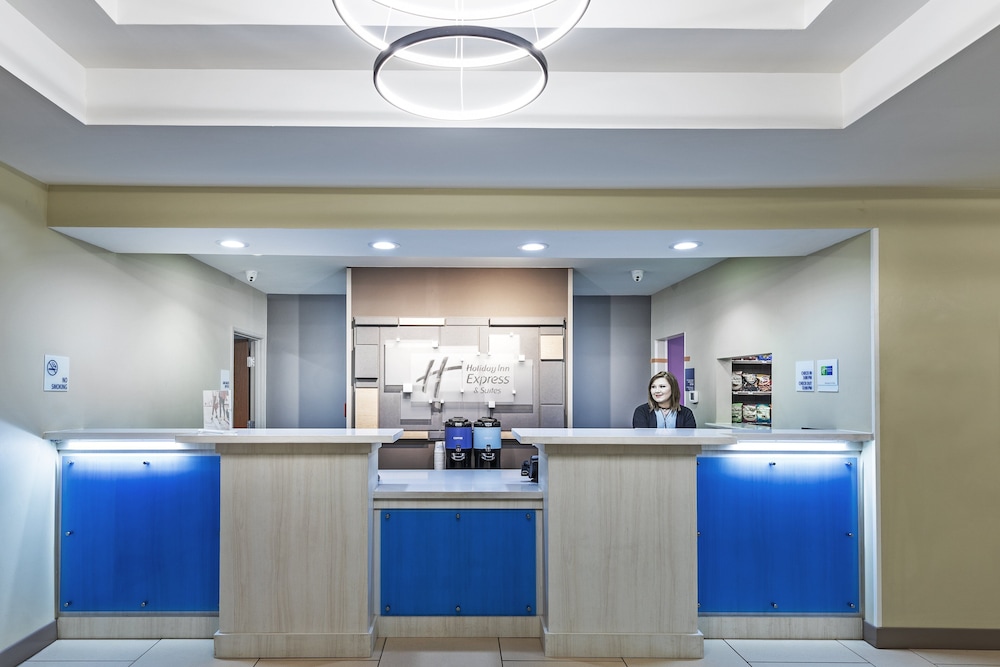 Holiday Inn Express Hotel and Suites Pryor by IHG - photo 41
