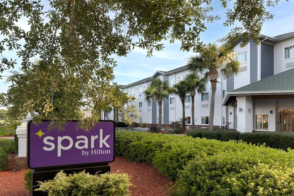 Spark by Hilton Wilmington Carolina Beach Rd - photo 27