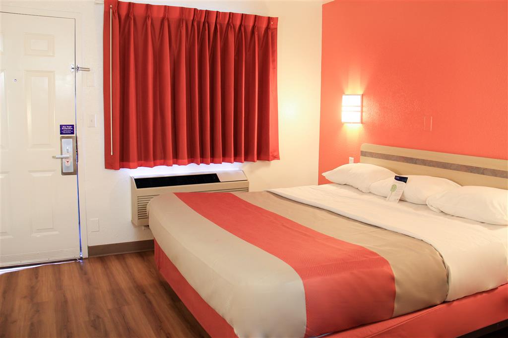 Motel 6 Enfield CT Hartford - photo 20