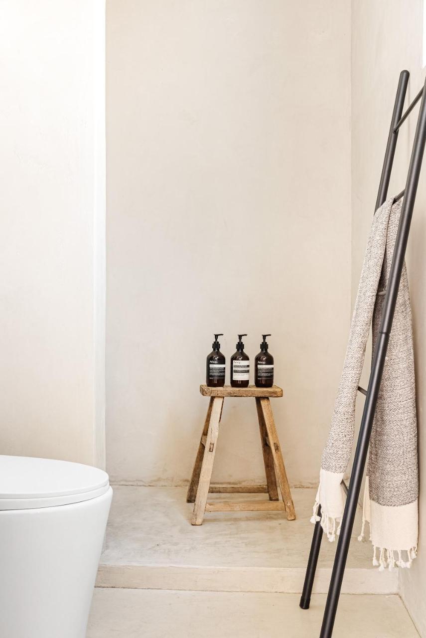 Modern Designer Cabin Newly Renovated EV Charger Arcade Kids Bunkbed Minutes to Lake Arrowhead and Lake Gregory — 4-Star Luxury Hotel in Big Bear Lake, United States