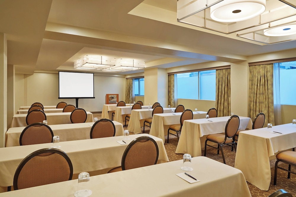 Sheraton Detroit Novi Hotel - photo 35