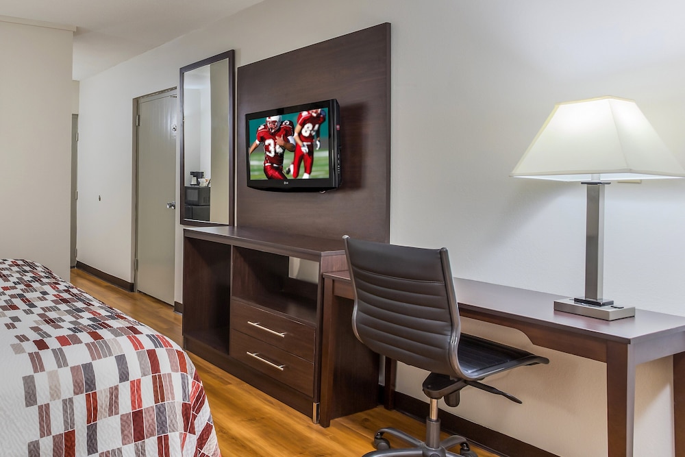 Red Roof Inn Meridian - photo 15
